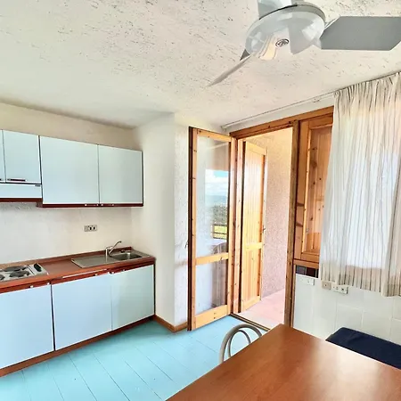 Isa - In Cugnana Aparthotel 3*